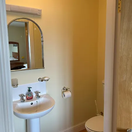 Number 2 Bank House *