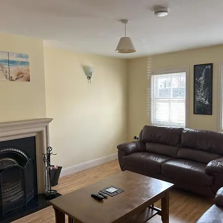 Number 2 Bank House * Schull