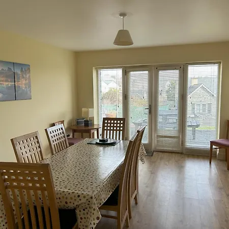 Dom wakacyjny Number 2 Bank House