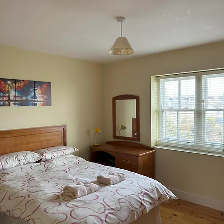 Number 2 Bank House Holiday home
